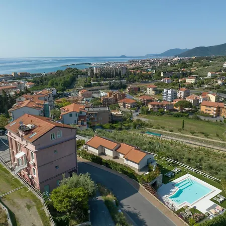Lavanda A Casa Felice * Pietra Ligure